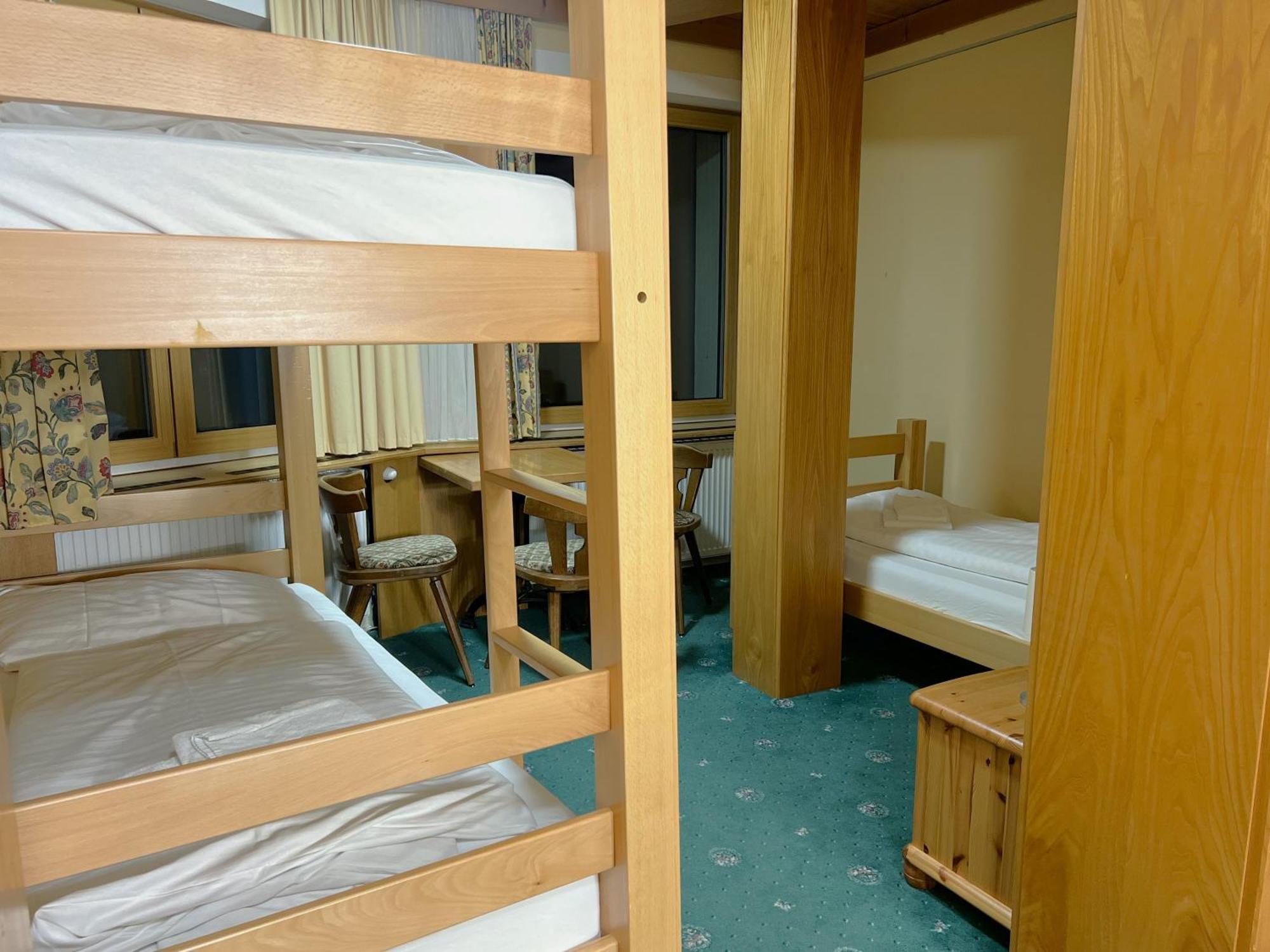 Mountain Hostel Ramsau am Dachstein Exteriör bild