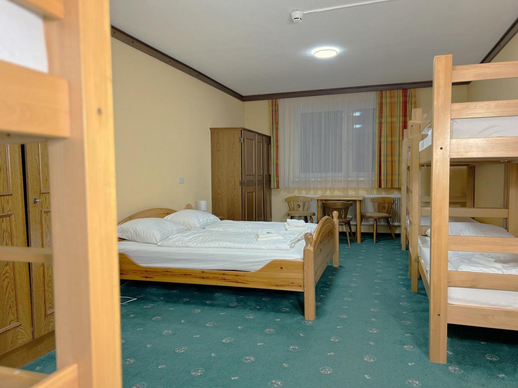 Mountain Hostel Ramsau am Dachstein Exteriör bild