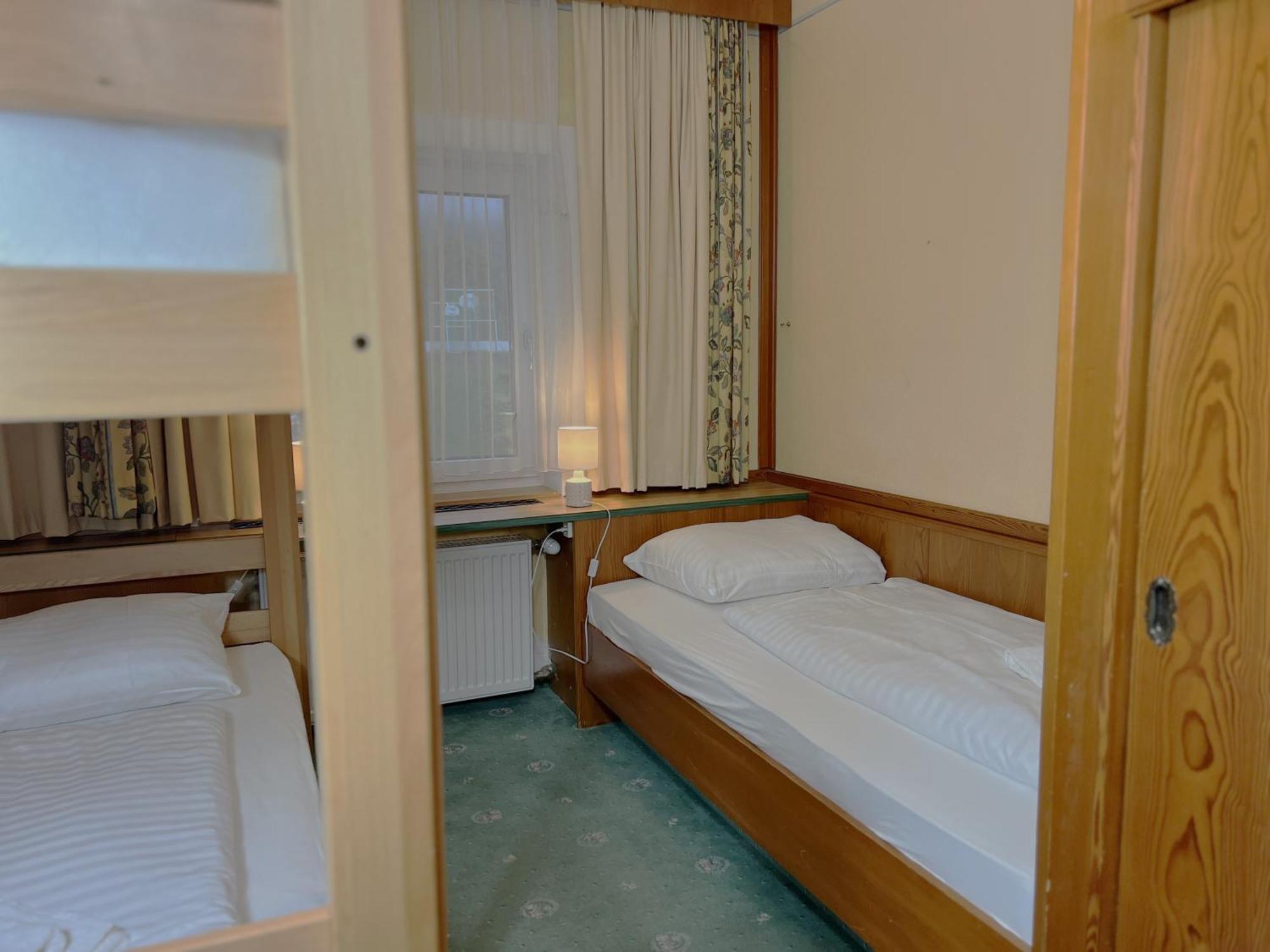 Mountain Hostel Ramsau am Dachstein Exteriör bild